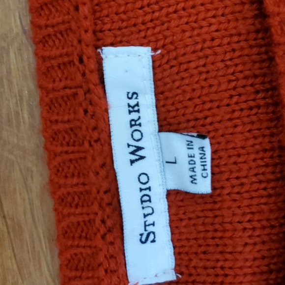 Studio Works sweater deep rust size L. This would be cute worn with leggings. - Picture 2 of 5